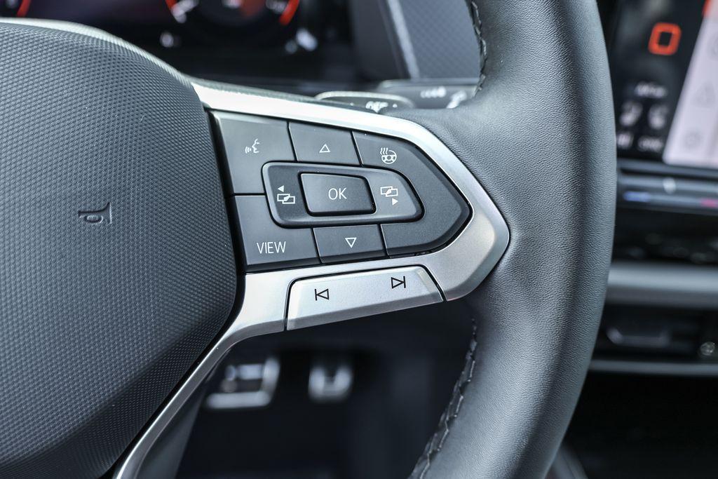 new 2025 Volkswagen Atlas car, priced at $45,341