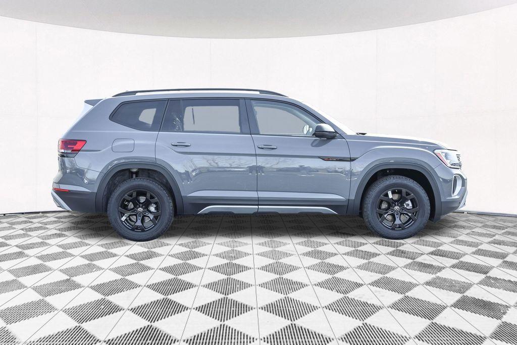 new 2025 Volkswagen Atlas car, priced at $45,341