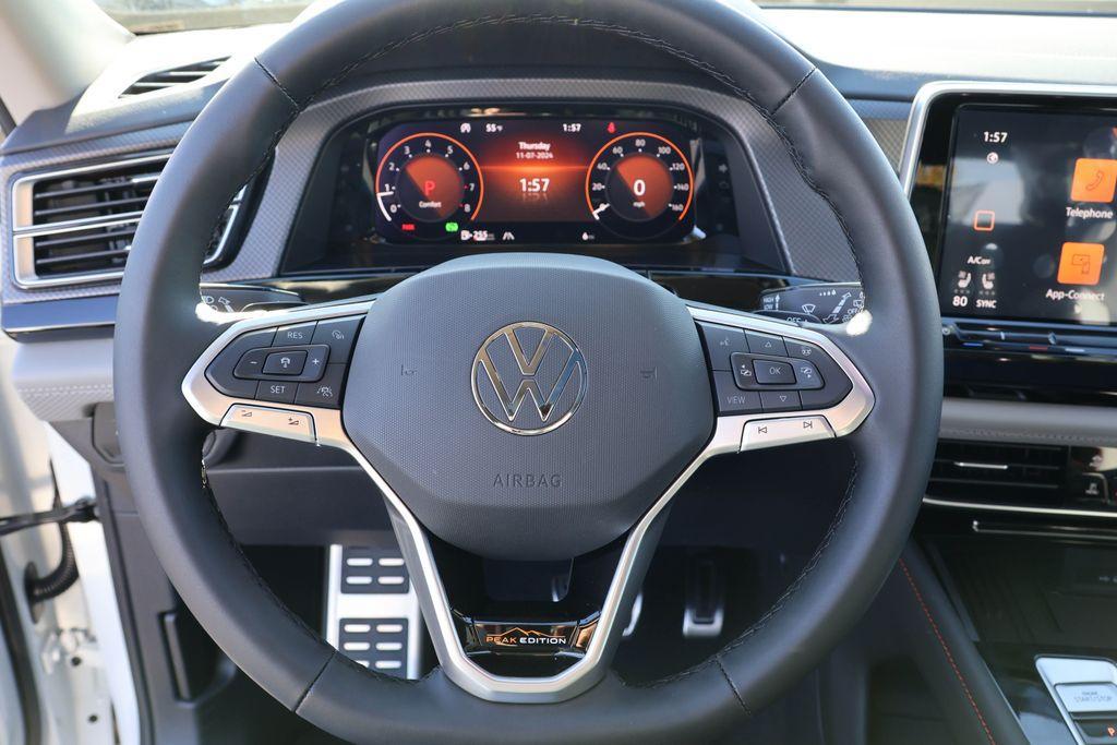 new 2025 Volkswagen Atlas car, priced at $45,404