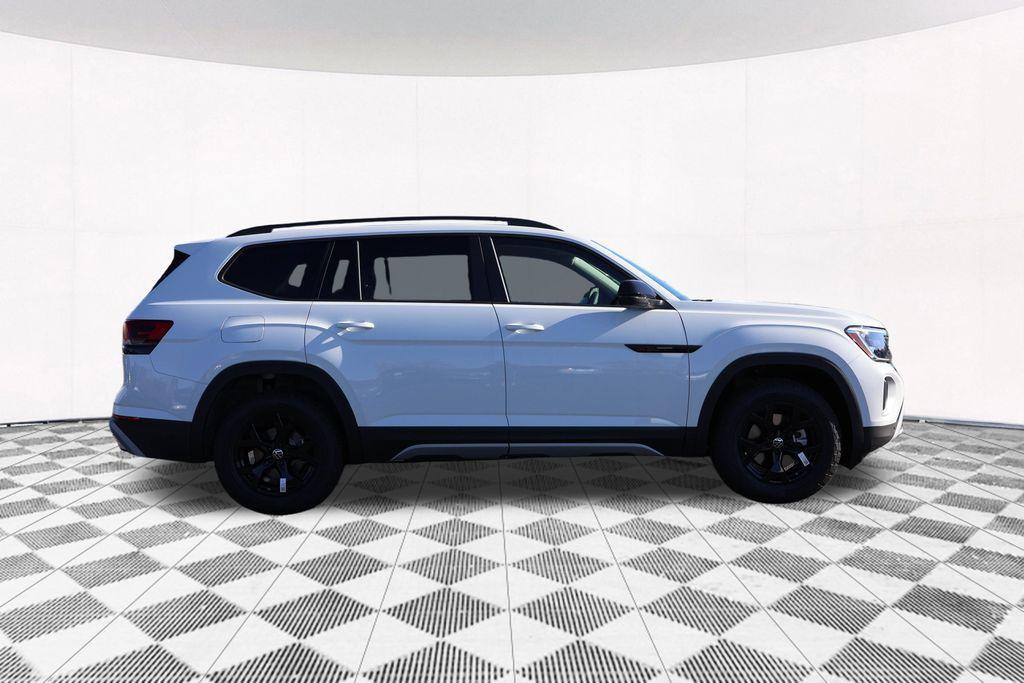 new 2025 Volkswagen Atlas car, priced at $44,904