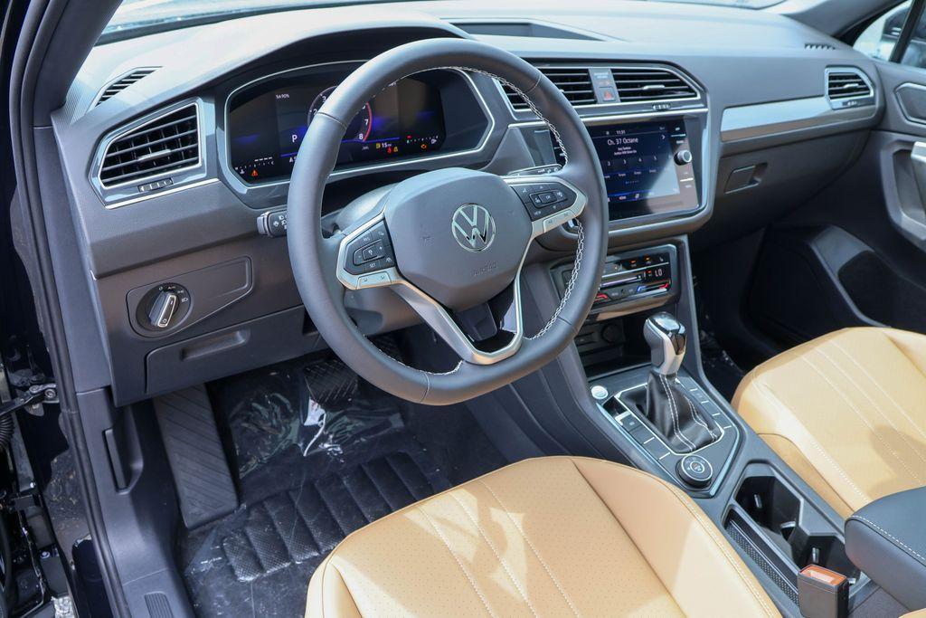 new 2024 Volkswagen Tiguan car, priced at $30,902