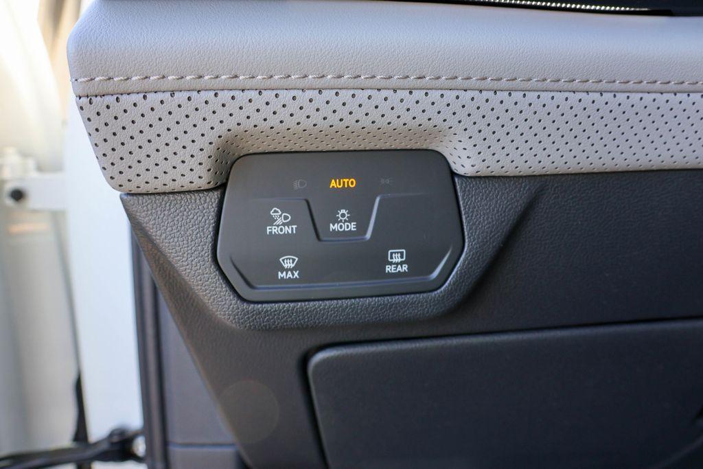 new 2025 Volkswagen Atlas car, priced at $44,904