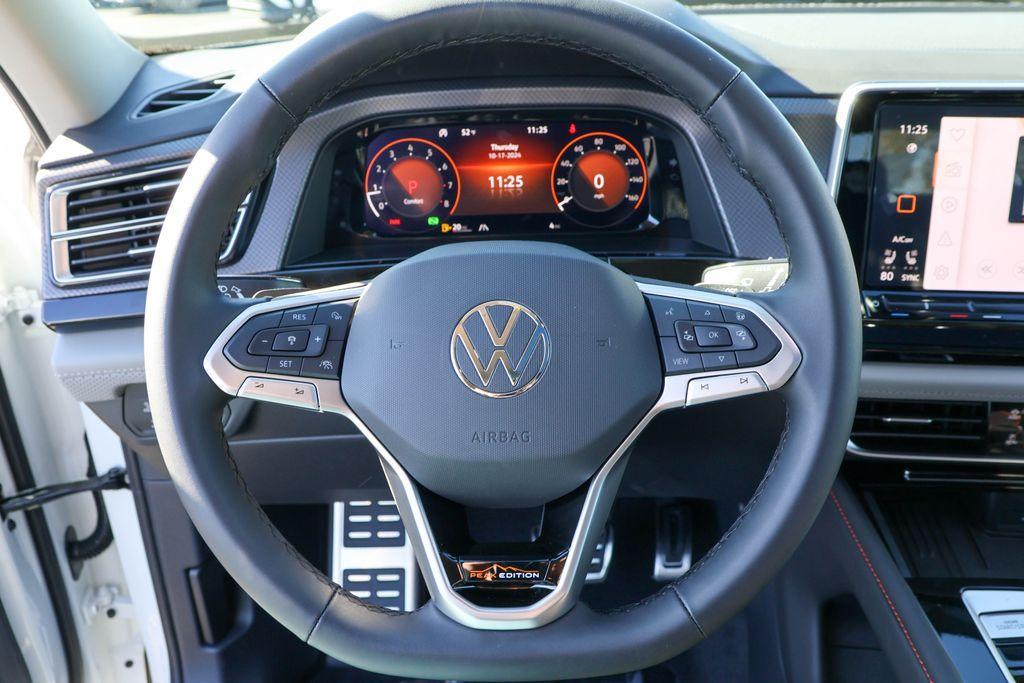 new 2025 Volkswagen Atlas car, priced at $45,404