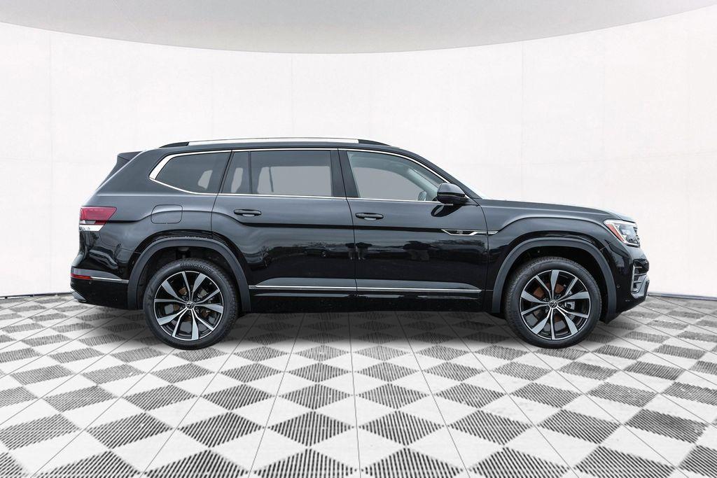 new 2025 Volkswagen Atlas car, priced at $52,308