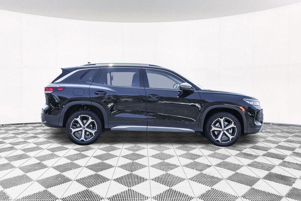 new 2025 Volkswagen Tiguan car, priced at $34,945