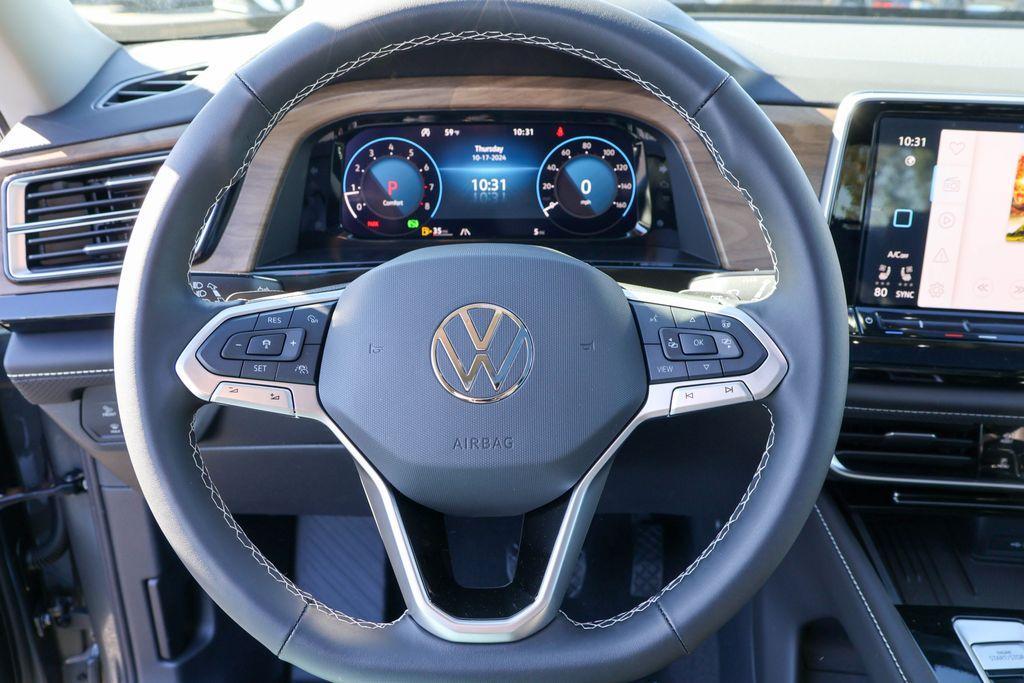 new 2025 Volkswagen Atlas car, priced at $44,561