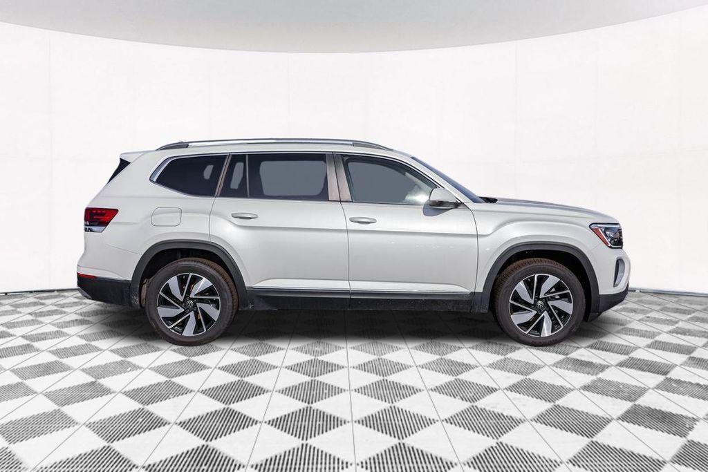 new 2024 Volkswagen Atlas car, priced at $43,211