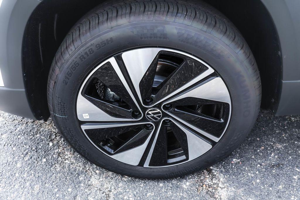 new 2025 Volkswagen Taos car, priced at $32,128