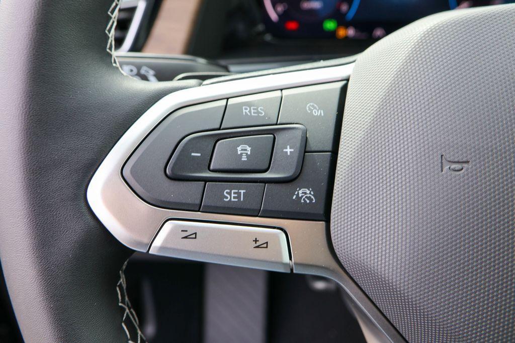 new 2025 Volkswagen Atlas car, priced at $42,943