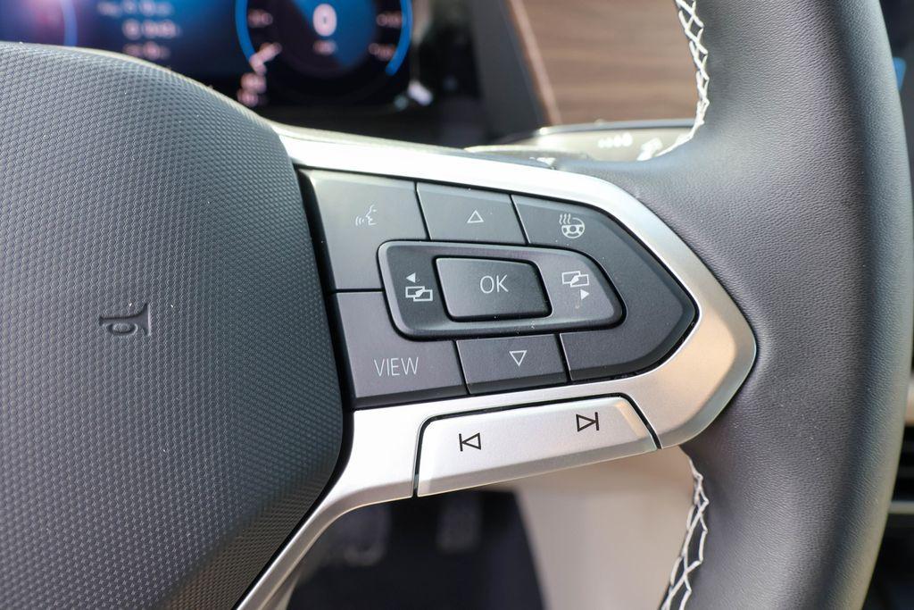 new 2025 Volkswagen Atlas car, priced at $38,506