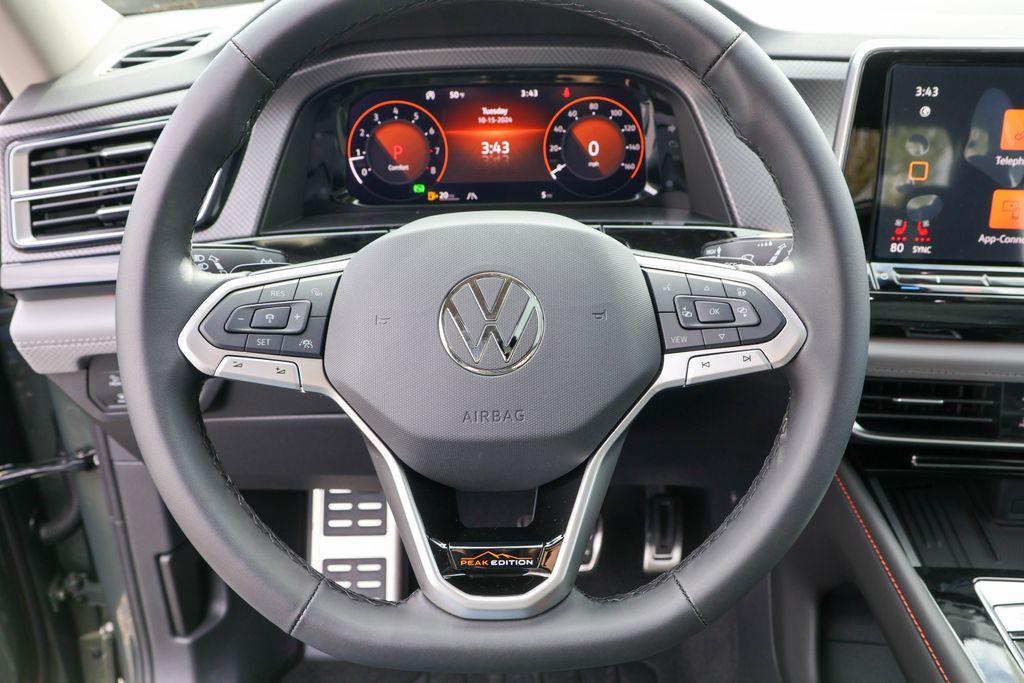 new 2025 Volkswagen Atlas car, priced at $46,002