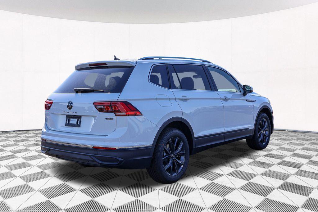 new 2024 Volkswagen Tiguan car, priced at $30,902