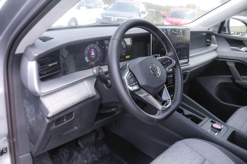 new 2025 Volkswagen Tiguan car, priced at $30,922
