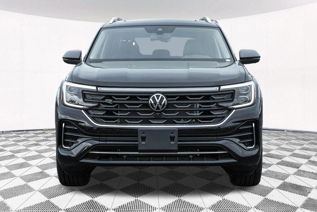 new 2025 Volkswagen Atlas car, priced at $50,086