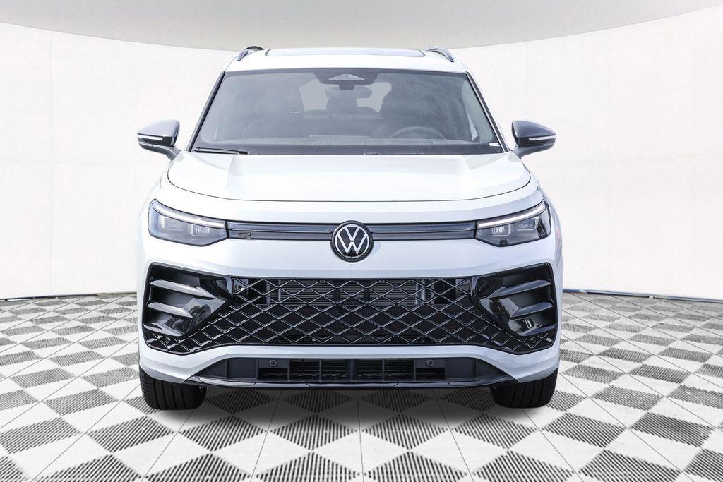 new 2025 Volkswagen Tiguan car, priced at $37,295