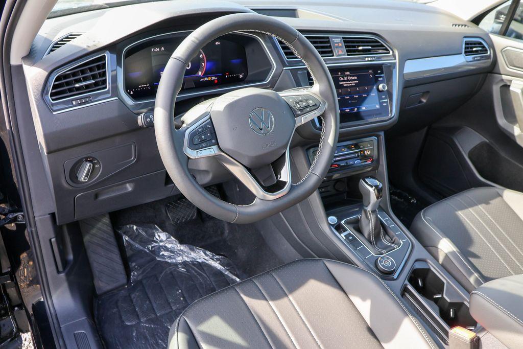 new 2024 Volkswagen Tiguan car, priced at $30,902