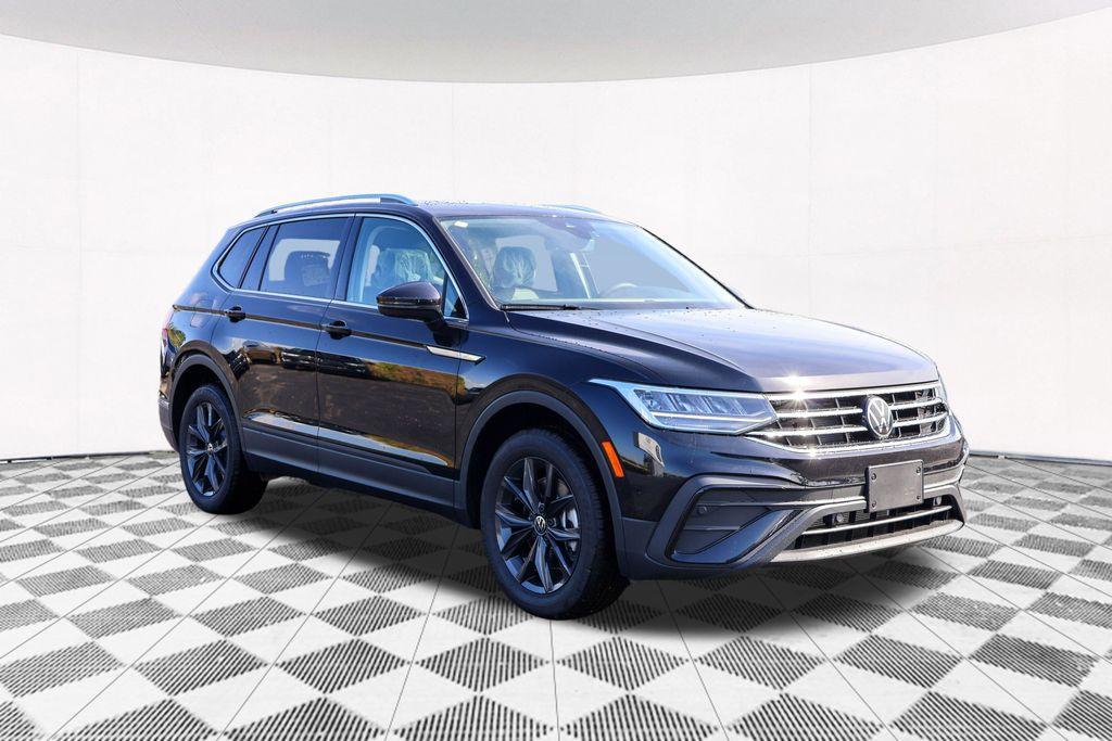 new 2024 Volkswagen Tiguan car, priced at $30,902