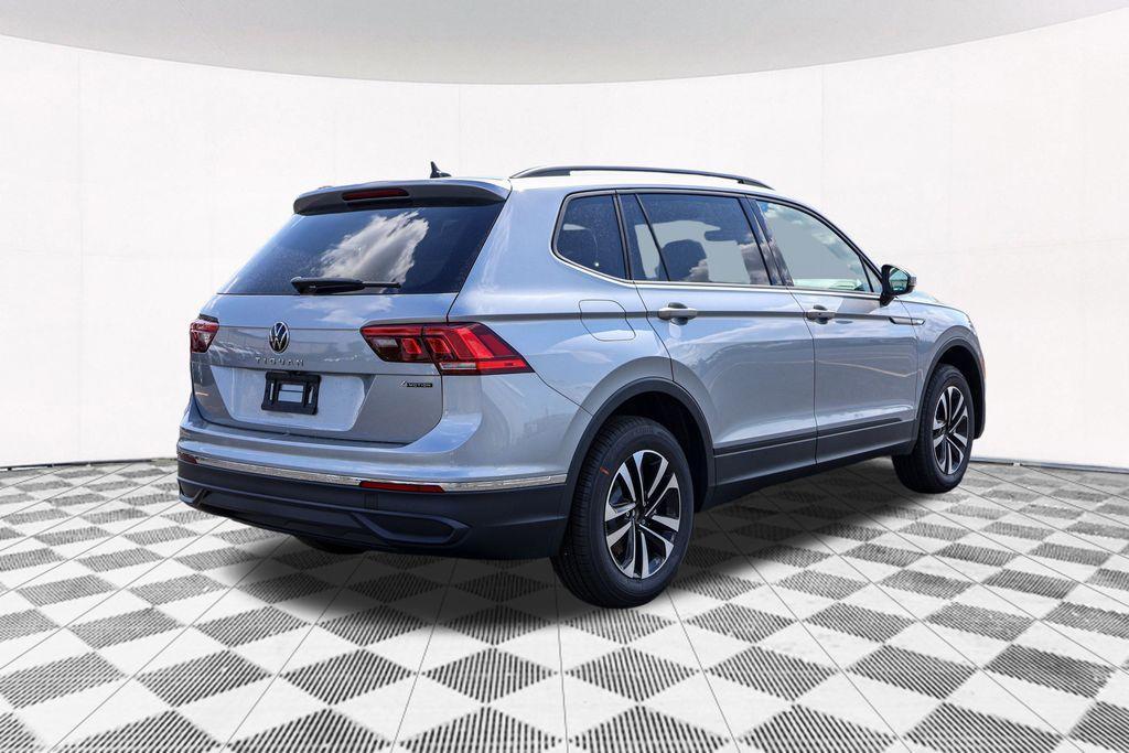 new 2024 Volkswagen Tiguan car, priced at $27,246