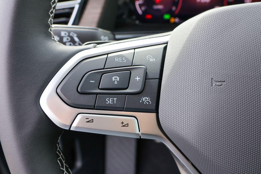 new 2025 Volkswagen Atlas car, priced at $47,170
