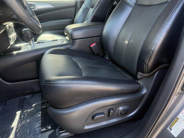 used 2020 Nissan Pathfinder car, priced at $24,492