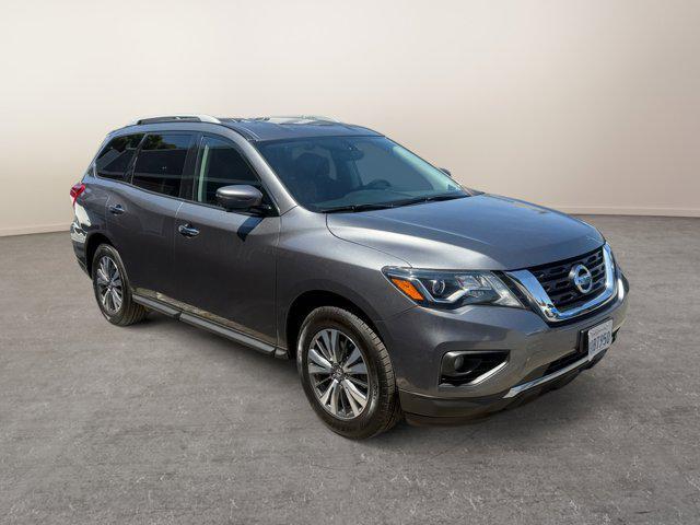 used 2020 Nissan Pathfinder car, priced at $24,492