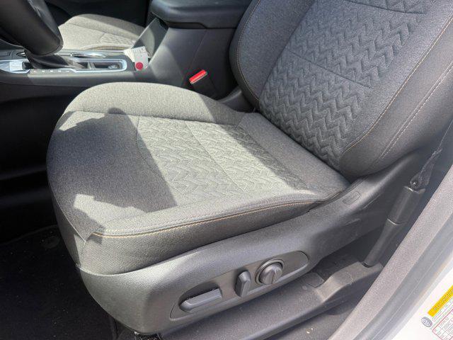 used 2024 Chevrolet Equinox car, priced at $19,995