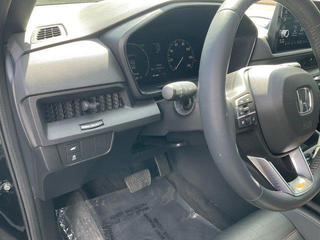 used 2025 Honda CR-V Hybrid car, priced at $32,999