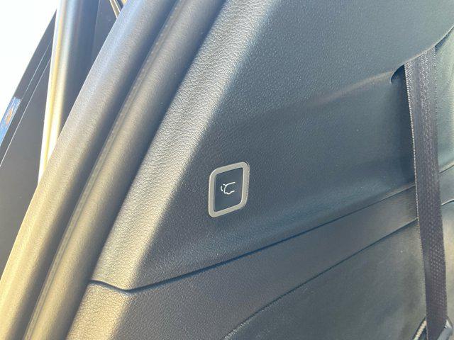 used 2025 Chrysler Pacifica car, priced at $34,500