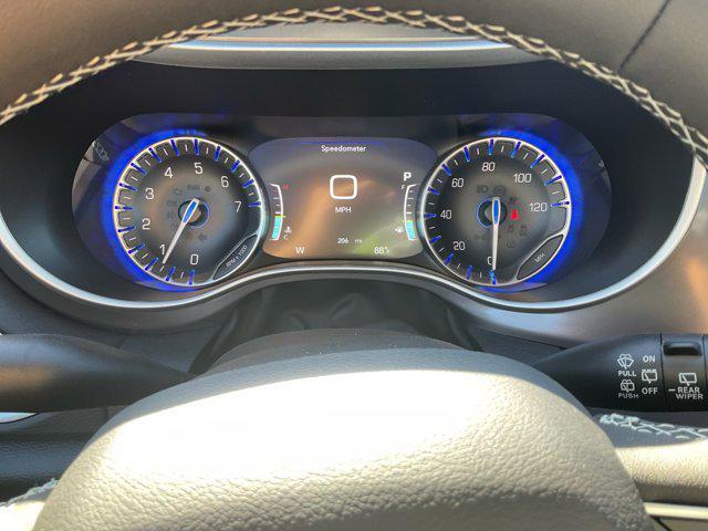 used 2025 Chrysler Pacifica car, priced at $34,500