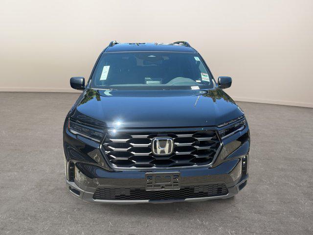 used 2025 Honda Pilot car, priced at $42,999