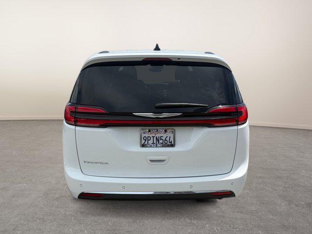 used 2025 Chrysler Pacifica car, priced at $30,995