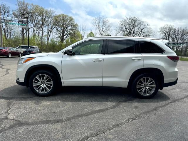 used 2016 Toyota Highlander car, priced at $17,877