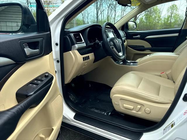 used 2016 Toyota Highlander car, priced at $17,877