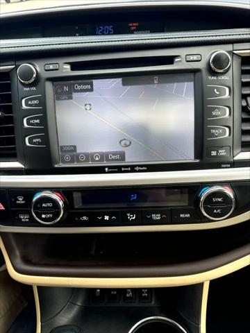 used 2016 Toyota Highlander car, priced at $17,877