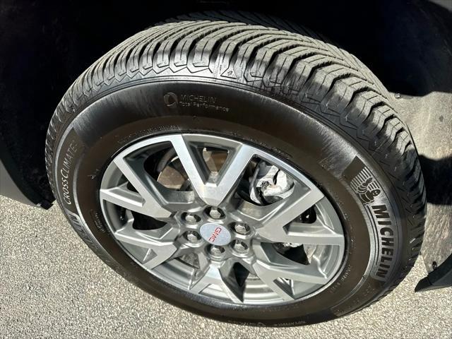 used 2022 GMC Acadia car, priced at $24,877
