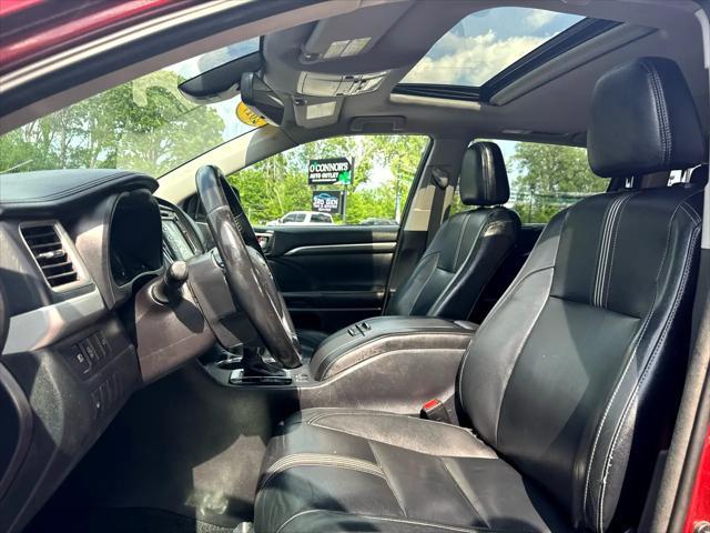 used 2017 Toyota Highlander car, priced at $24,877