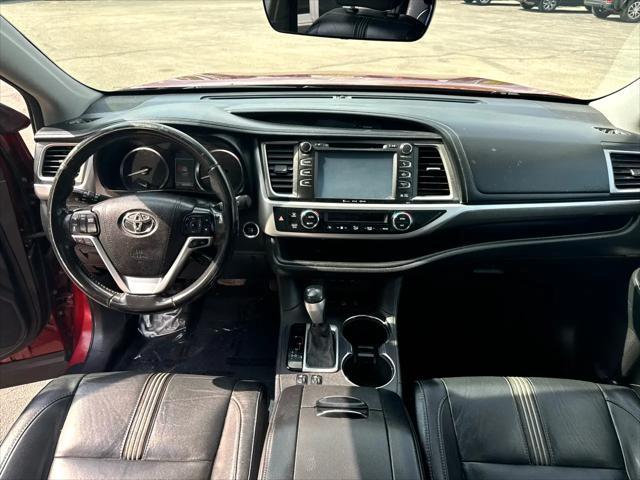 used 2017 Toyota Highlander car, priced at $24,877