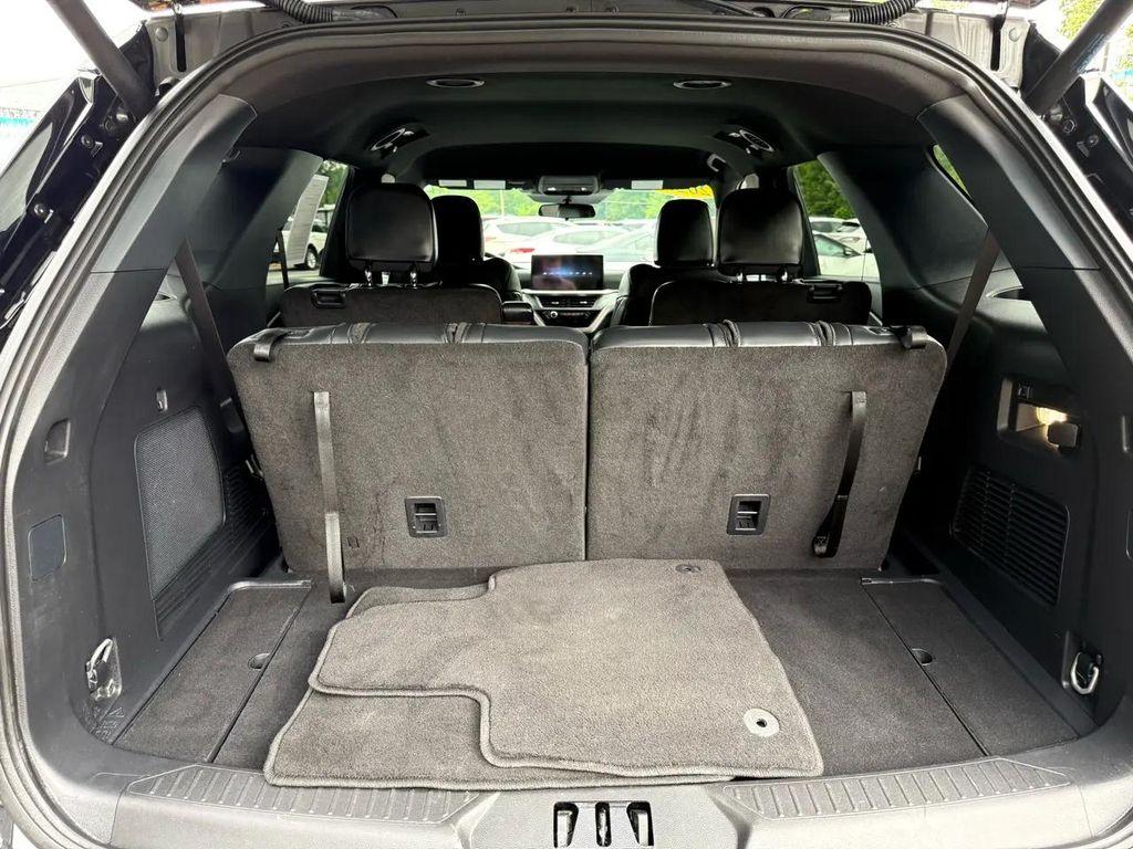 used 2025 Ford Explorer car, priced at $43,877