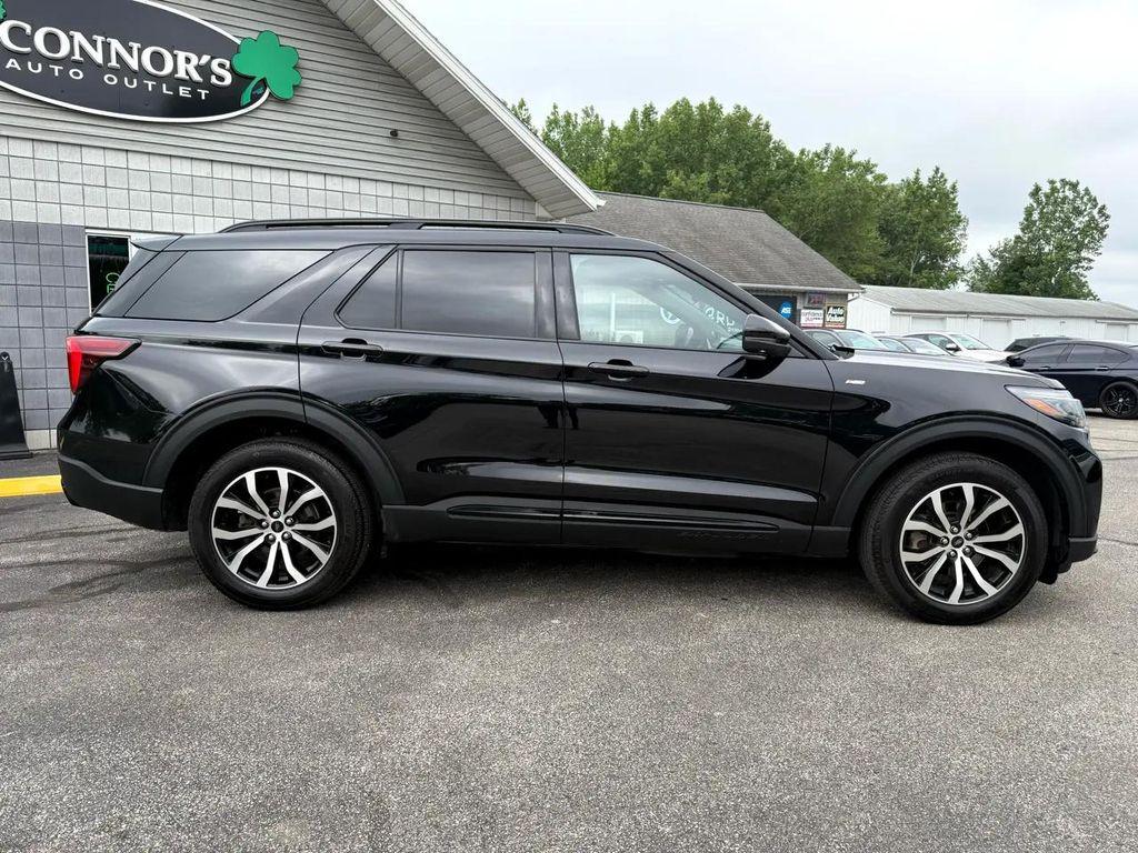 used 2025 Ford Explorer car, priced at $43,877