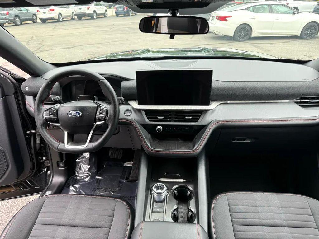 used 2025 Ford Explorer car, priced at $43,877