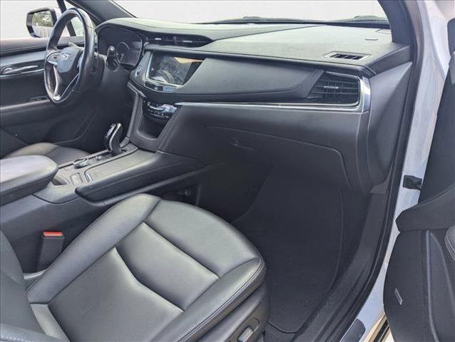 used 2022 Cadillac XT6 car, priced at $25,495