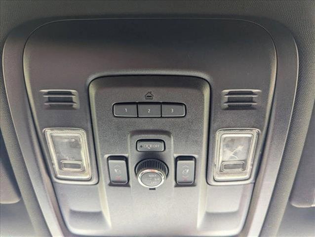 used 2022 Cadillac Escalade ESV car, priced at $46,917