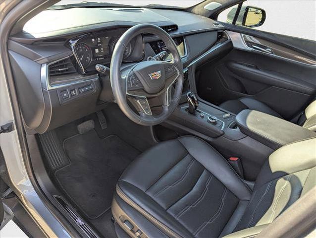 used 2023 Cadillac XT5 car, priced at $36,013