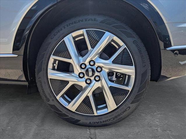 new 2025 Cadillac OPTIQ car, priced at $56,595