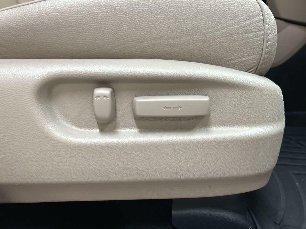 used 2022 Honda Pilot car, priced at $32,900