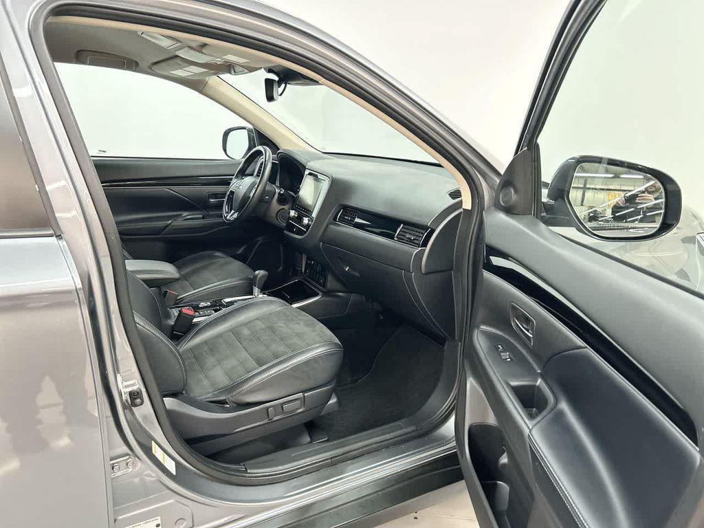 used 2020 Mitsubishi Outlander car, priced at $16,900
