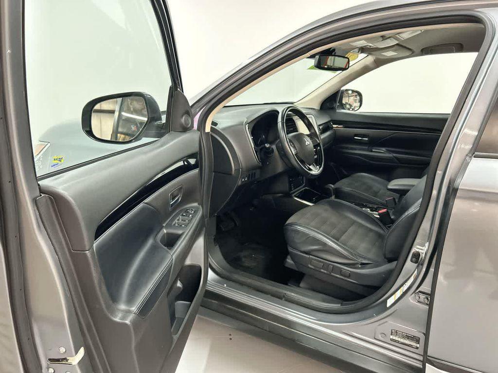 used 2020 Mitsubishi Outlander car, priced at $16,900