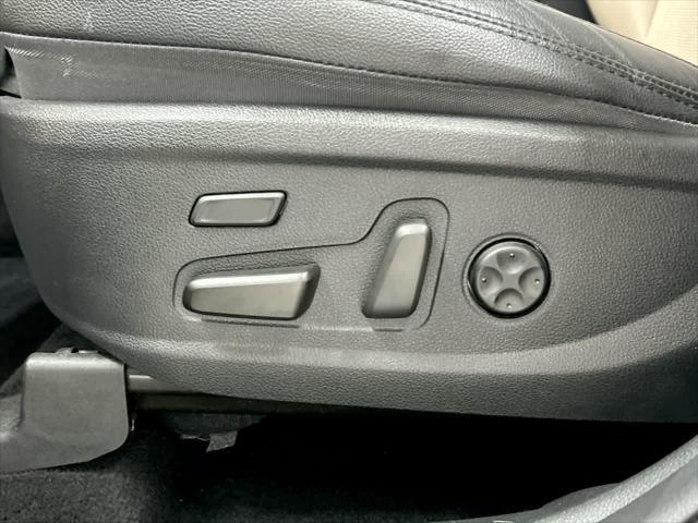 used 2020 Hyundai Santa Fe car, priced at $22,900