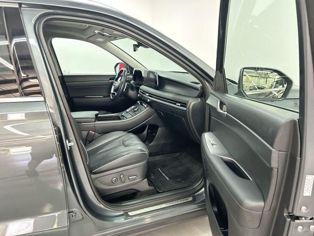 used 2023 Hyundai Palisade car, priced at $37,500