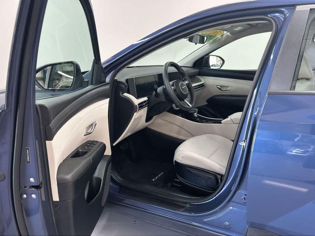 used 2025 Hyundai Tucson car, priced at $27,900